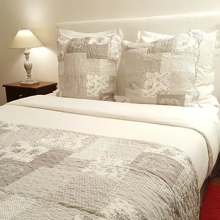 Grand Theatre Bed & Breakfast 4*